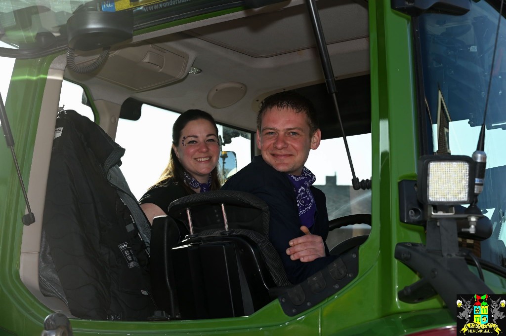 ../Images/Boerenbruiloft gemeentehuis 2025 134.jpg